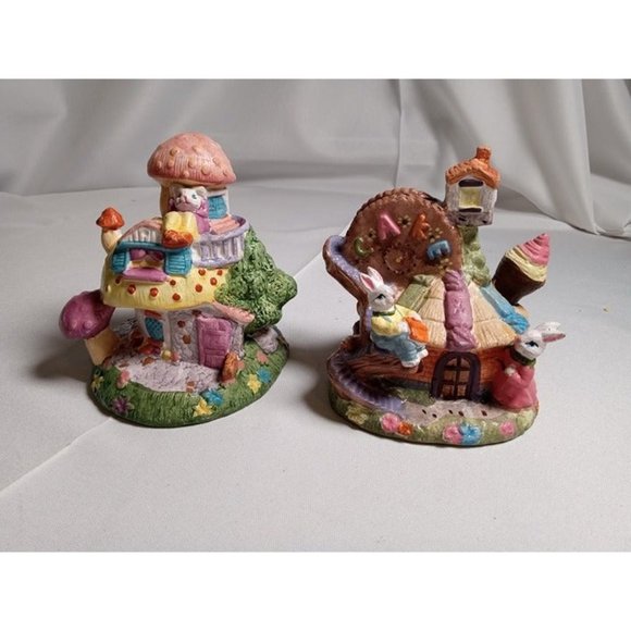 Ceramic‎ Painted Easter Bunny House & Cake Shop Figurines - Picture 1 of 8